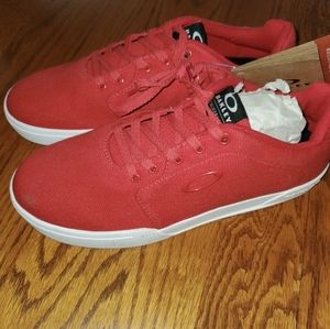 Oakley Men's " canvas flyer sneaker" red, NWT, FAST SHIP